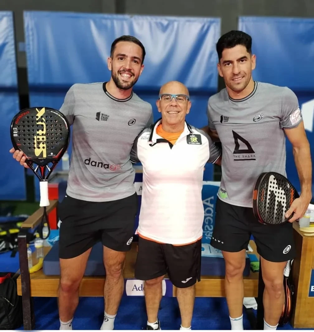 Severino con jugadores profesionales